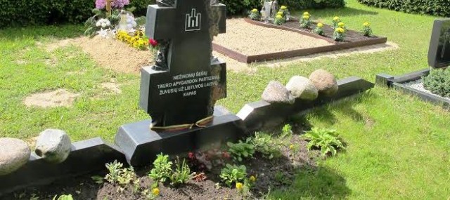 Marijampolėje ciniškai ir savavališkai naikinamas Tauro apygardos partizanų memorialas