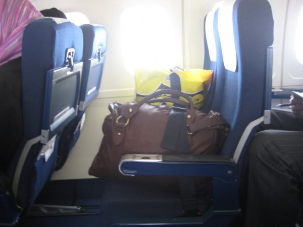 Ramina keliaujančius lėktuvais: sumažinti rankinio bagažo standartai yra tik rekomendacinio pobūdžio