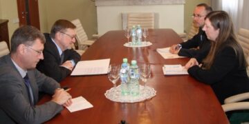 J. Bernatonis su Didžiosios Britanijos ambasadore aptarė teisinį bendradarbiavimą