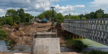 Krekenavoje rekonstruojamas tiltas per Nevėžį