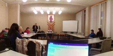 Prie apskritojo stalo susirinko miesto jaunimo aktyvas