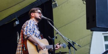 Akustinis Domanto Razausko koncertas Kaune