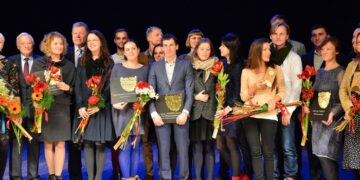 Apdovanojimų renginyje pagerbti „Verslo žiburiai – 2015“