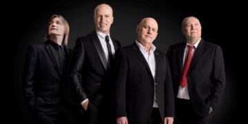 Lietuvos scenos grandai: ačiū Dievui, Lietuvos moterys vis dar puošiasi