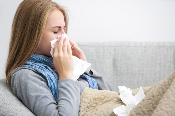 Itin šalti ir sausi orai įspėja apie didelę plaučių uždegimo ir gripo grėsmę