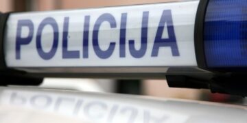 Šventėms į Lietuvą grįžusi jauna moteris sugalvojo pajuokauti