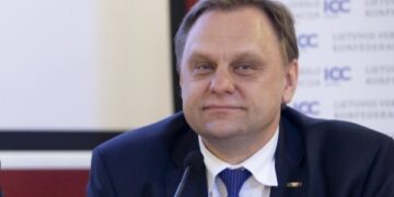 Paslaugų sektorius laimi dėl mažiau energijos naudojančių pastatų