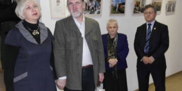 Savivaldybėje atidaryta foto paroda „Kęstučiui Slavinskui atminti…“