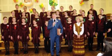 Utenoje vyko jubiliejinis pilietinių dainų ir poezijos festivalis-konkursas ,,Volunge šauk ąžuole”