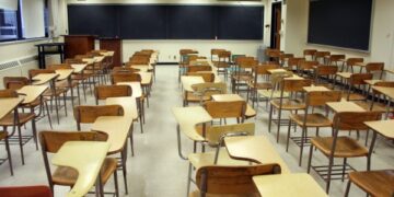 Mokytojas – taip pat žmogus, kuris nepasisotins pažadais