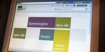 Finansų ministras nurodė VMI koreguoti taisykles ir atidėti elektroninių sąskaitų deklaravimo terminus