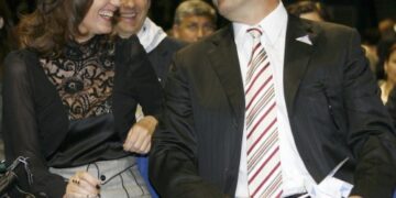 B. Vėsaitė ir V. Uspaskich – pagrindiniai „Auksinių svogūnų“ favoritai