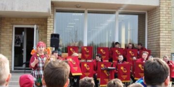 Bibliotekos projekto atidarymas su trenksmu