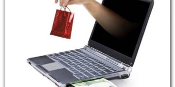 5 mitai apie pirkimą internetu: brangu, nesaugu, sudėtinga grąžinti