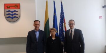 Molėtuose lankėsi Lietuvos užsienio reikalų viceministras ir  Lietuvos žydų bendruomenės pirmininkė