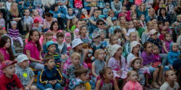 Mažiesiems panevėžiečiams – daugiau tvarkingų žaidimo vietų