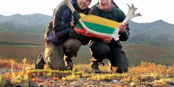 Keliaudami aplink pasaulį  atrado vienas kitą