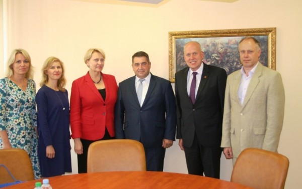 Ministrės ir Kupiškio rajono vadovų susitikime – verslumo skatinimo regionuose tema