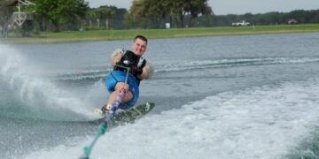 Kaip atrodo vandens slidinėjimo čempiono dienotvarkė?