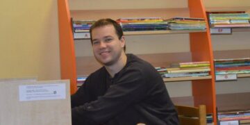 Bibliotekos savanoris Gvidas Šergalis: „Atlygis už savanorystę  – žinios ir patirtis“