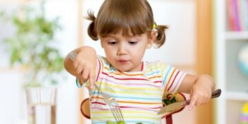 Dvejuose Panevėžio darželiuose – apsinuodijimo maistu protrūkiai