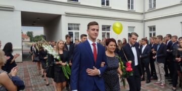 J. Balčikonio gimnazija – tarp 10 geriausiųjų