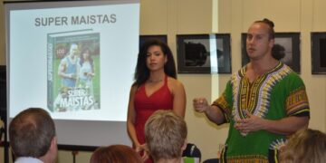 Bibliotekoje svečiavosi Andrius Pauliukevičius ir Ilka Adams