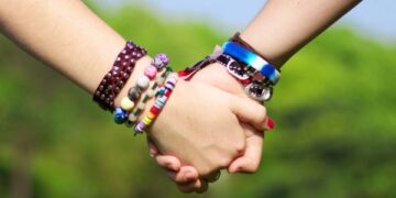 Išsiaiškino, ko niekada negalima daryti pažinčių svetainėse