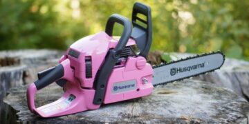 Kovai su krūties vėžiu sukurti rožiniai pjūklai