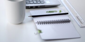 Kodėl verta samdyti buhalterinės apskaitos įmonę?