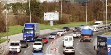 Įsigaliojo naujas keleivių vežimo lengvaisiais automobiliais už atlygį reglamentavimas