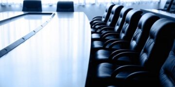 Didėja baudos, dirbantiems be leidimo – higienos paso