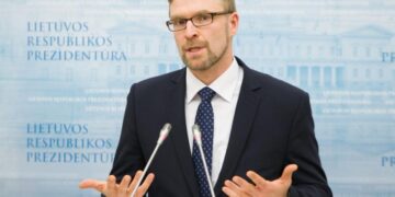 Ministras L. Kukuraitis: „Kad padėtume kenčiantiems nuo priklausomybių, turime apjungti pagalbos sistemas“