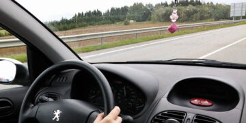 Seimas po svarstymo pritarė pataisoms dėl transporto priemonių techninės apžiūros