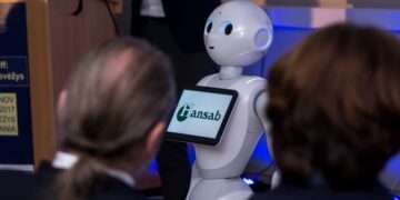 Panevėžyje vyko robotikos konferencija, svečiai iš Danijos bei Suomijos dalinosi gerąja patirtimi