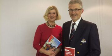 Panevėžio viešojoje bibliotekoje garsus šeimyninis duetas