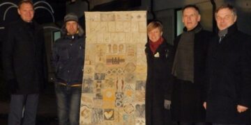 Molėtuose atidengta unikali skulptūra „Laiškas Lietuvai“