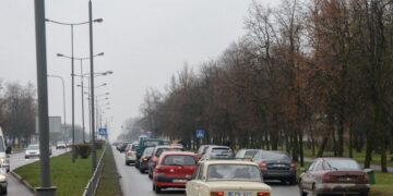 Nuo sausio 2 d. draudžiama statyti automobilius Klaipėdos gatvėje