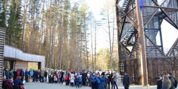 Pasaulinė Žemės diena Medžių lajų take