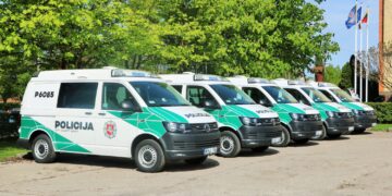 Į gatves išriedėjo nauji modernūs policijos automobiliai