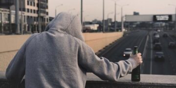 Praėjusiais metais dažniausia vaikų paėmimo iš šeimos priežastis – tėvų alkoholio vartojimas