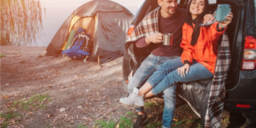 Ką būtina pasiimti į turistinį žygį? TOP 10 daiktų, kurių negalima pamiršti