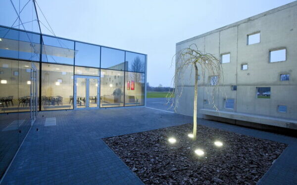 Kėdainių krematoriumo kiemelis