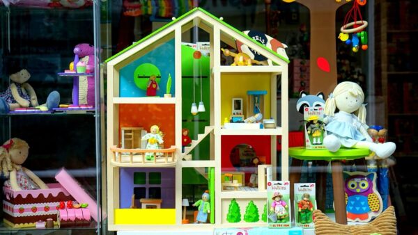 Vaikiškų žaislų parduotuvė - dar populiaru ar jau tabu?