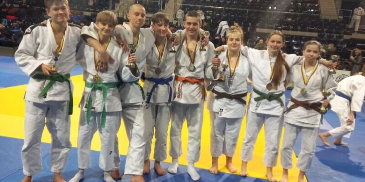 Panevėžio Raimundo Sargūno sporto gimnazijos auklėtiniai