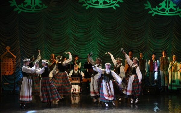 Ansamblis „Grandinėlė“