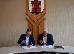 pasirašė daugiafunkcio sporto ir sveikatinimo centro „Aukštaitija“ rangos darbų sutartį