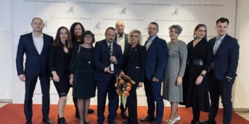 Anykščių savivaldybė gavo Auksinės krivūlės apdovanojimą