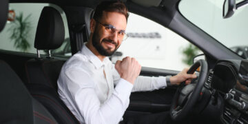 Lietuvos vairavimo tendencijomis: kokie vairuotojai sukelia daugiausiai avarijų