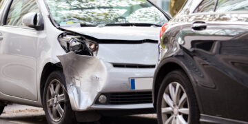 Tyrimas: 1 iš 4 vairuotojų per metus patyrė automobilio apgadinimus aikštelėse